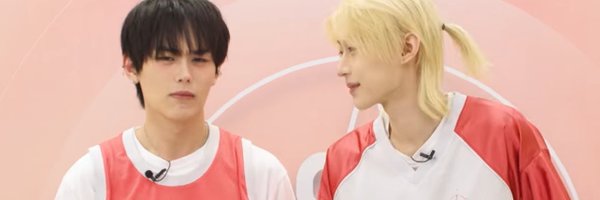 palae______m Profile Banner