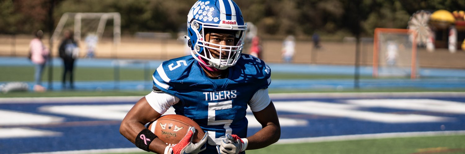 Jonathan Davis jr banner