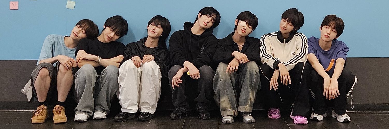 lvienat's profile banner image