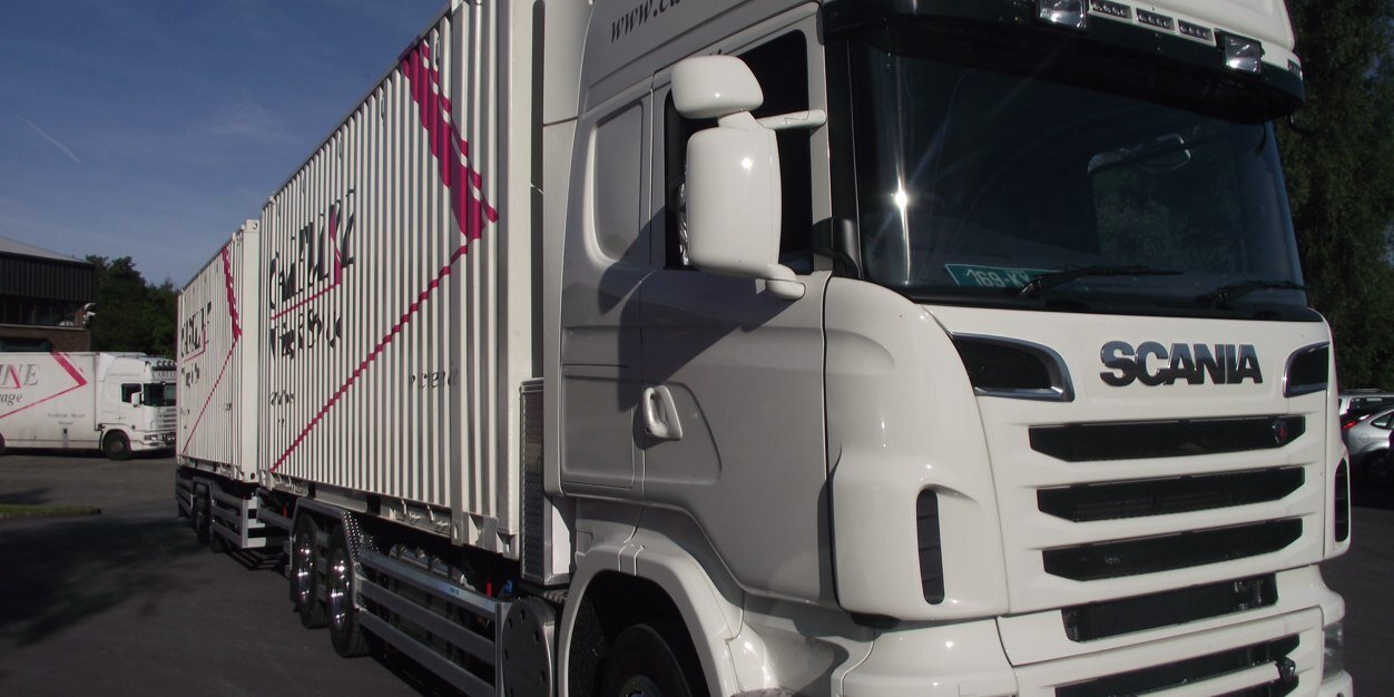 CarelineMoving's profile banner image