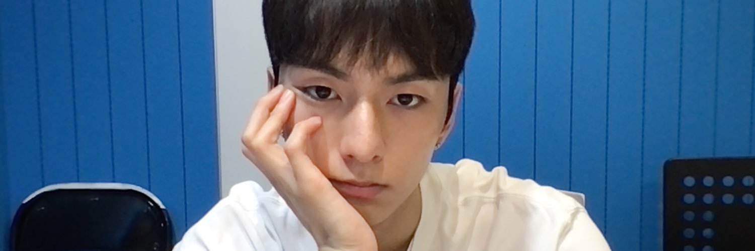 monodeeei's profile banner image