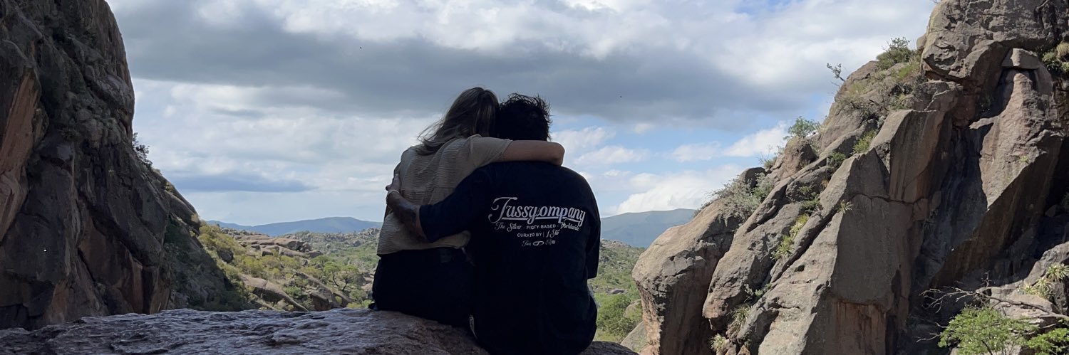 auguscasas's profile banner image