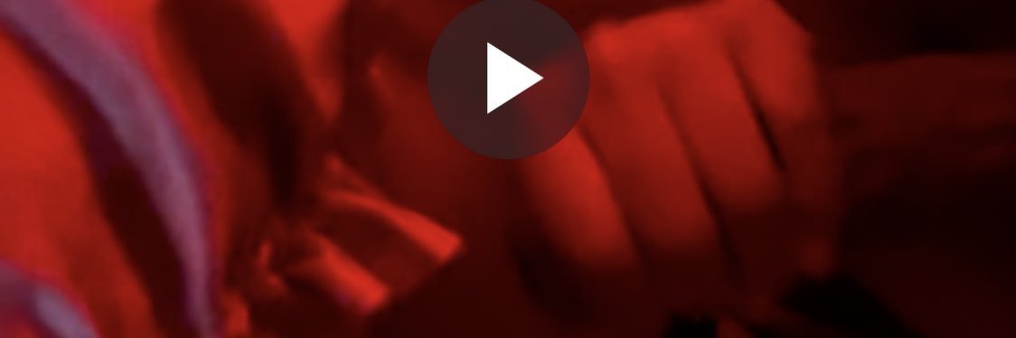 Red 💋 banner