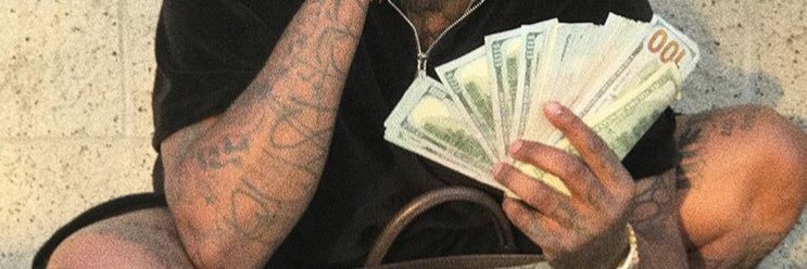 camillerobinn's profile banner image