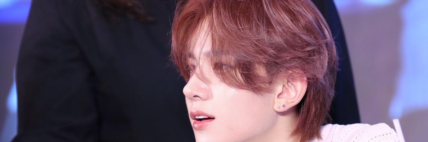 iiiii7w's profile banner image
