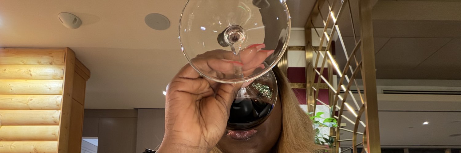 emiene_'s profile banner image
