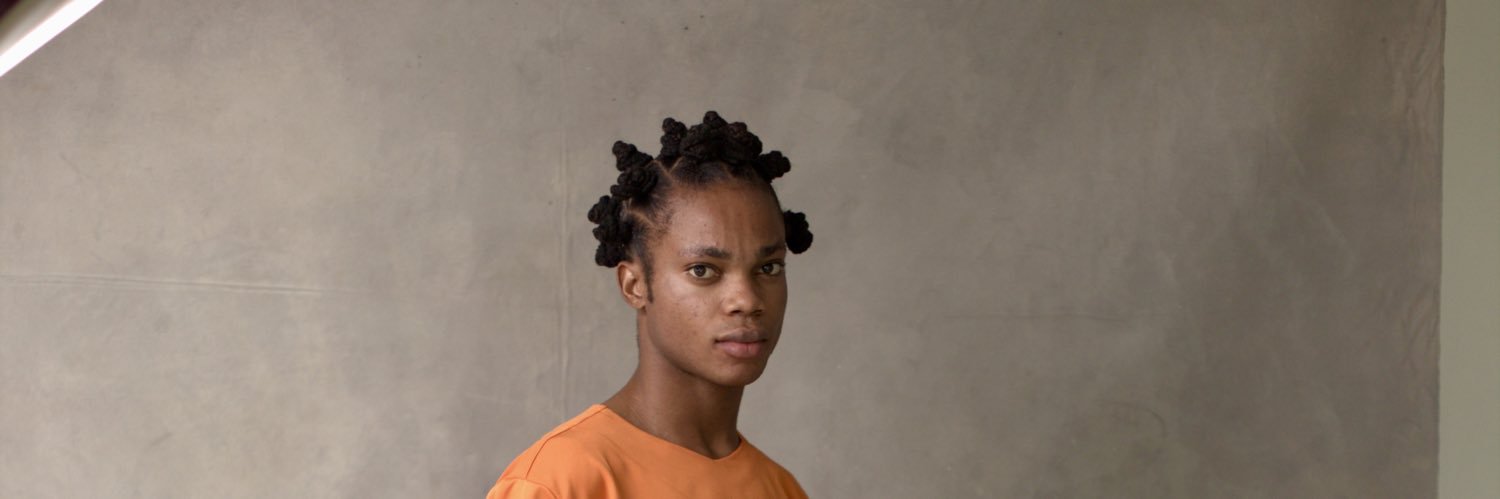 AlbertoVsQueen banner