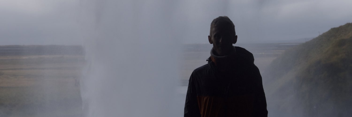 benwatson_1990's profile banner image