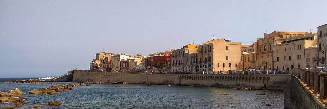 eirini_kat's profile banner image