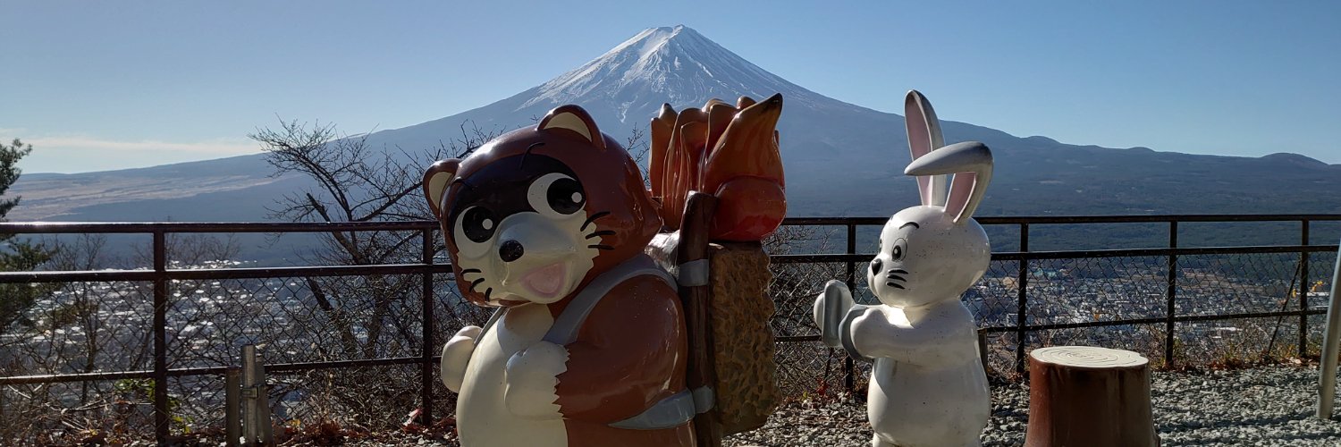 guykitty_white's profile banner image