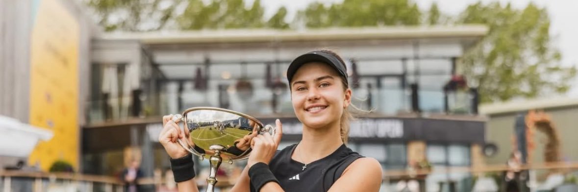 Iva Jovic Updates's banner