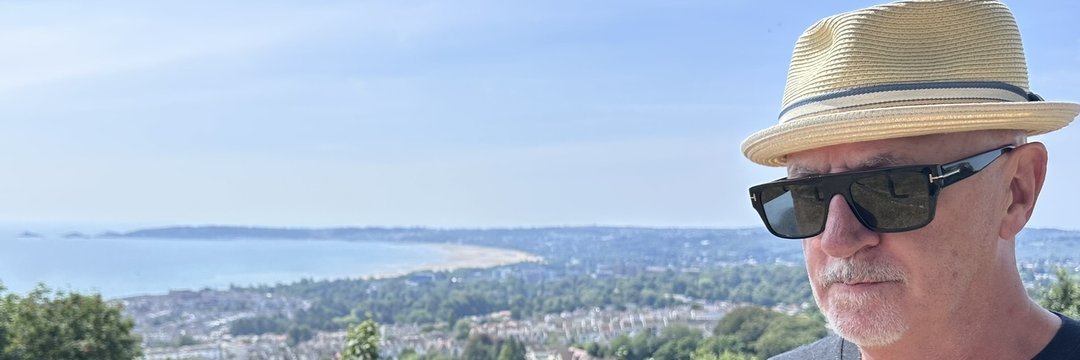 malpope's profile banner image