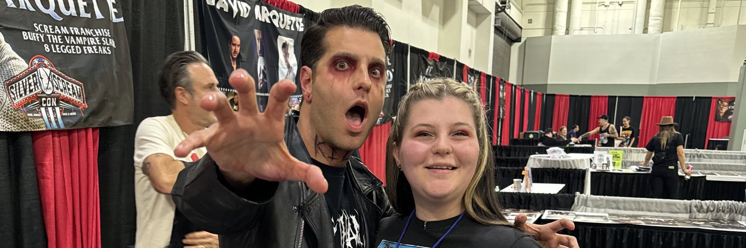 Trin_Noelle's profile banner image