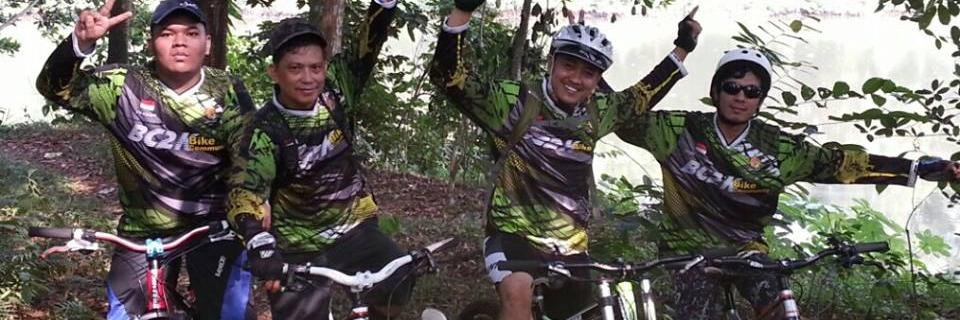 AnggaFpermana's profile banner image