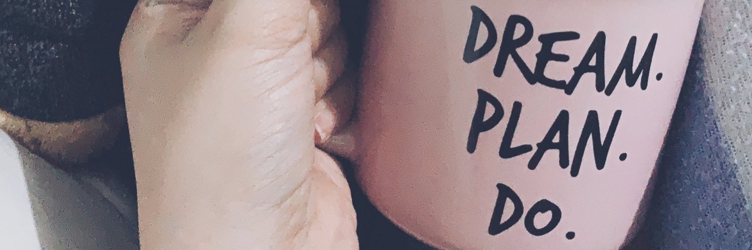 soHOTmae's profile banner image