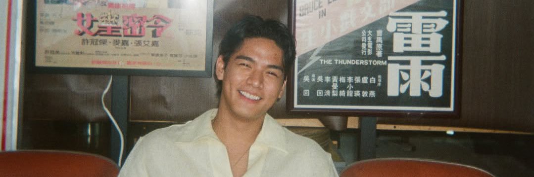 versacesager's profile banner image