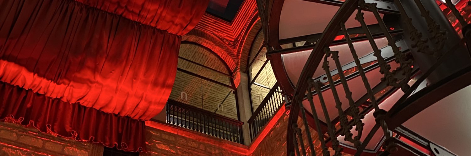 visska 🍸🪩✨ banner