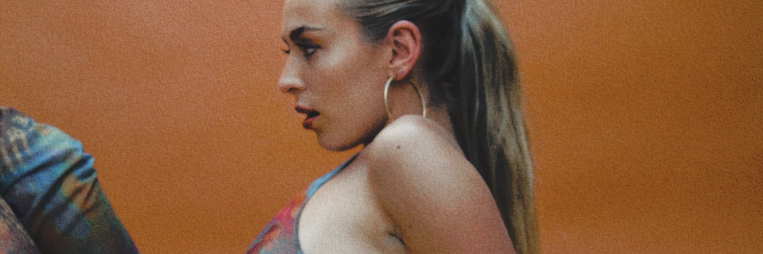 elsawav's profile banner image