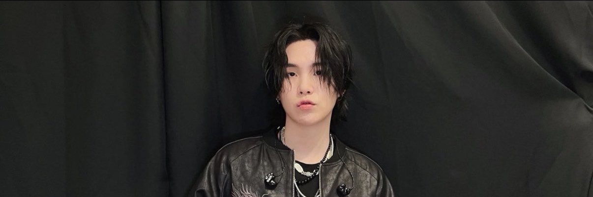 444cb97's profile banner image
