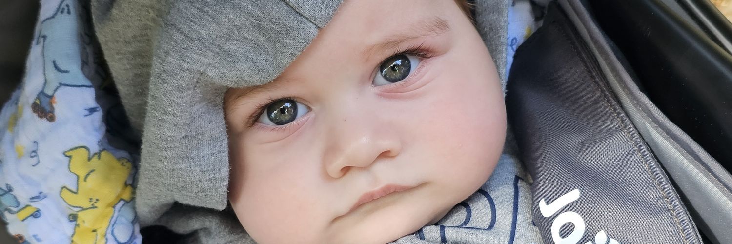 mustickrr's profile banner image