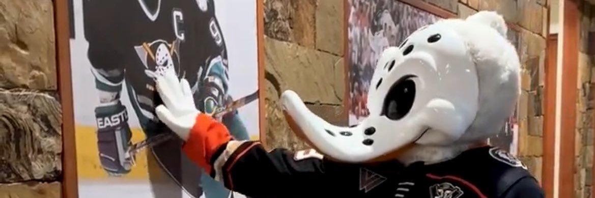 ErikLS87's profile banner image