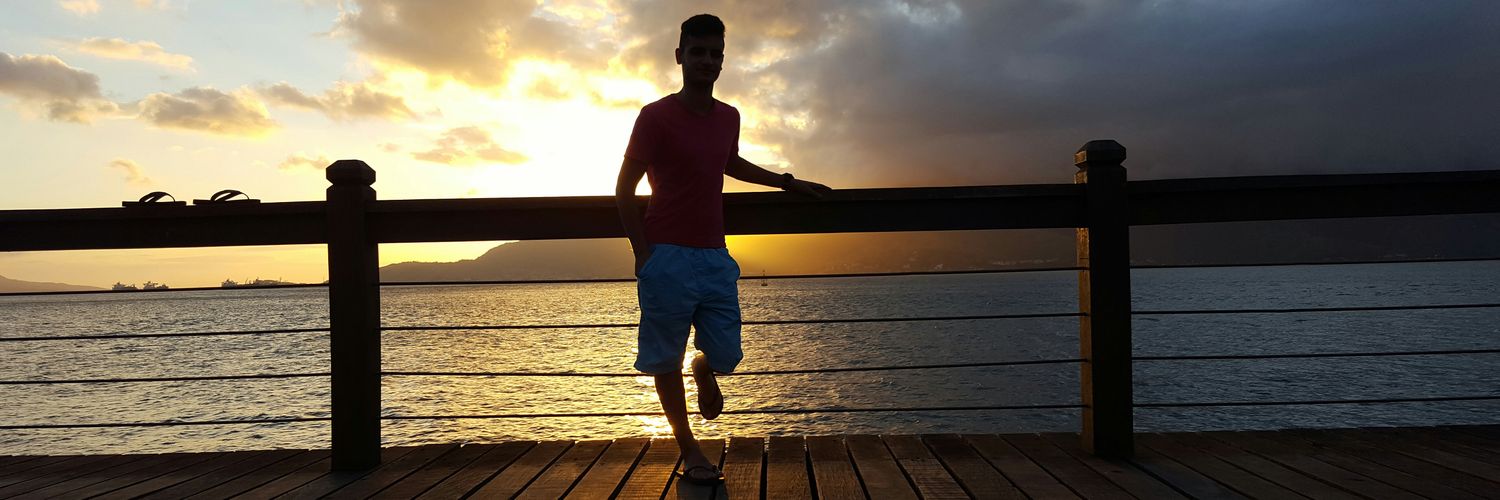LuuhFernands's profile banner image