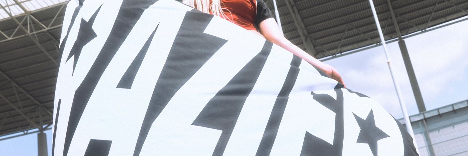 zeh 🌬's banner
