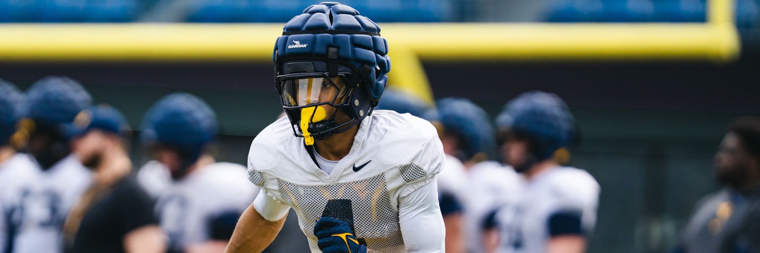 C4 banner