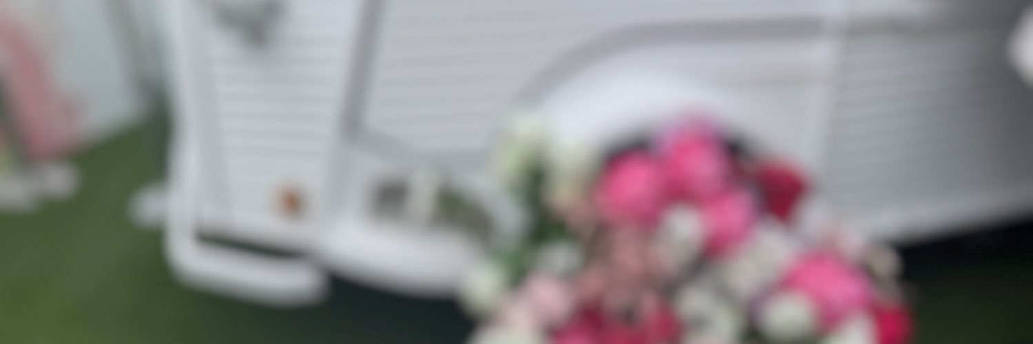 𝒀 banner