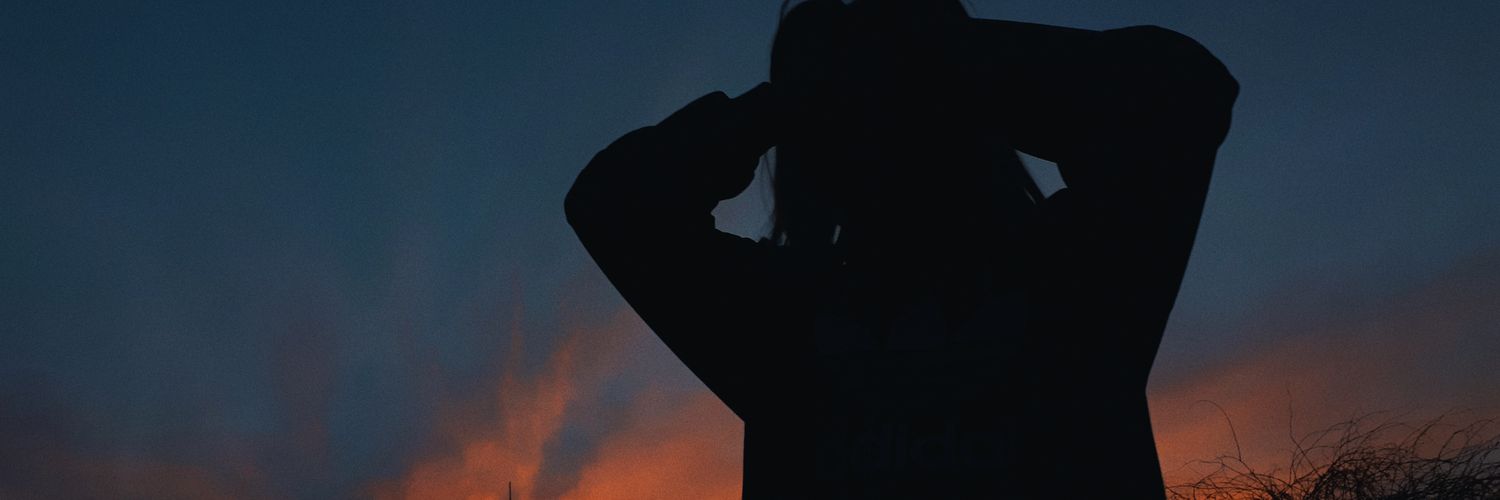 LoolaFarias's profile banner image