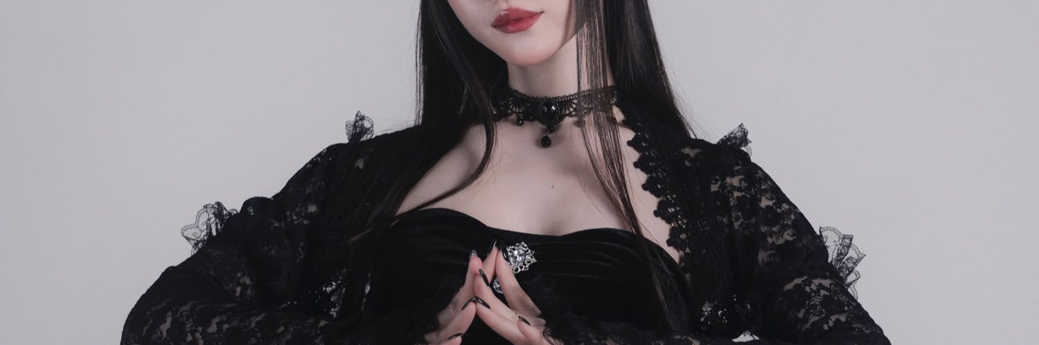 𝘿𝙅 𝘾𝙐𝙍𝙀𝘽𝙇𝘼𝘾𝙆 banner