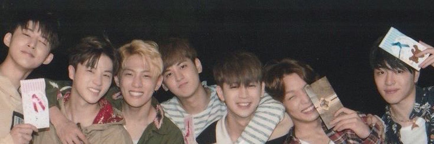 우끼끽 banner