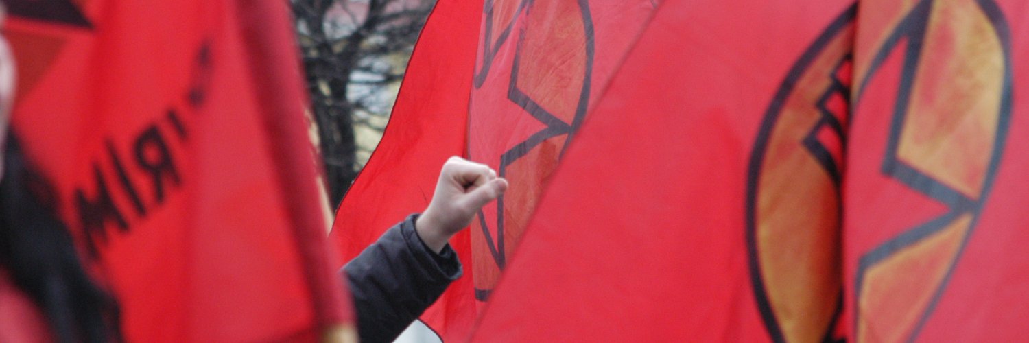 Devrimci Hareket's banner