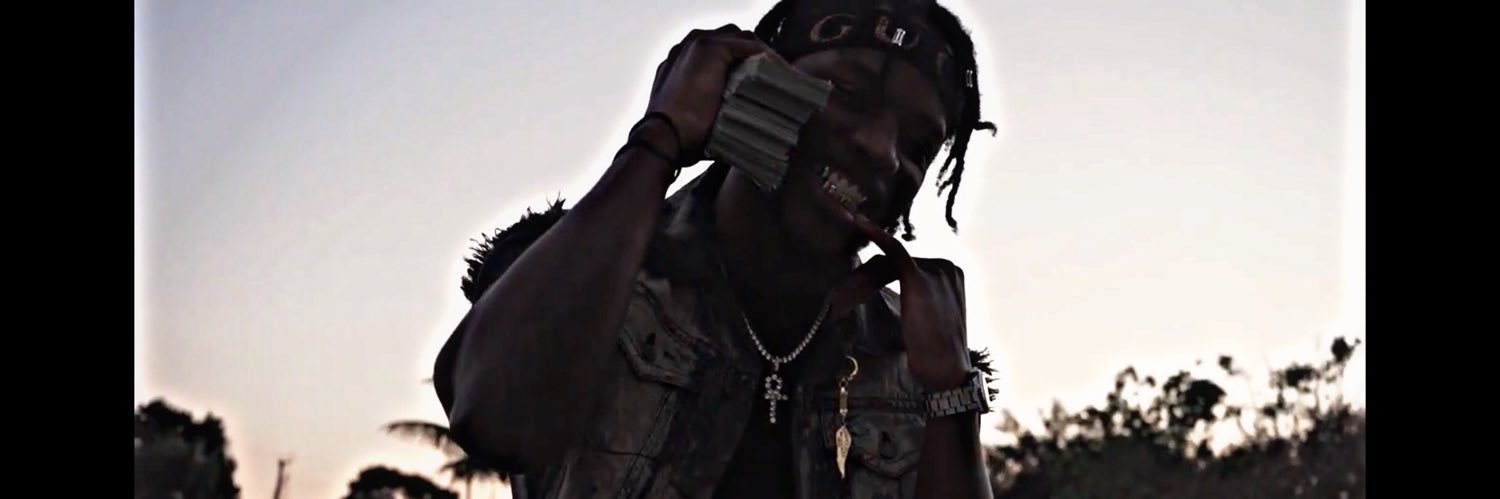 𝕊𝕥𝕖𝕖𝕫𝕪𝕪𝕪 🚶🏾‍♂️💭 banner