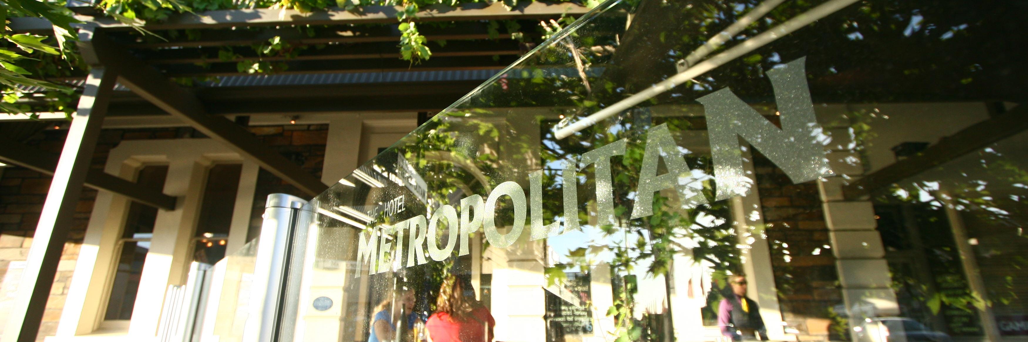 Hotel_Metro's profile banner image