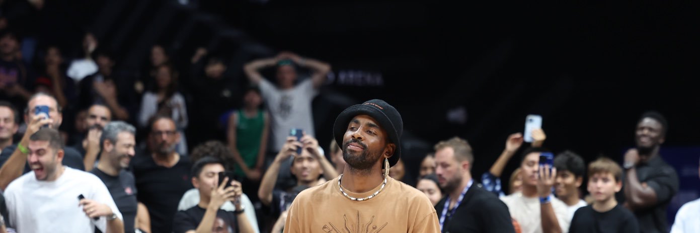 Kyrie LIVE's banner