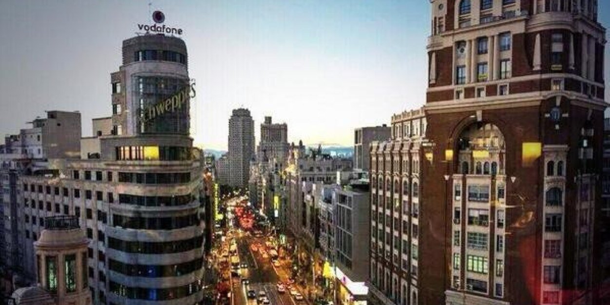 Laura Castellanos banner