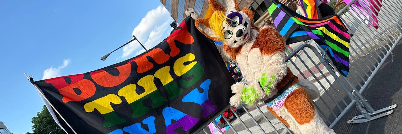 The Biggest Dumbest Hinie 🍑 banner