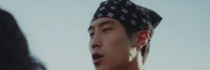 musty supreme banner