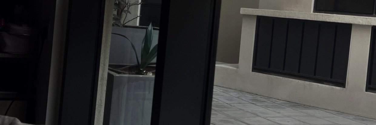 herefatiii banner