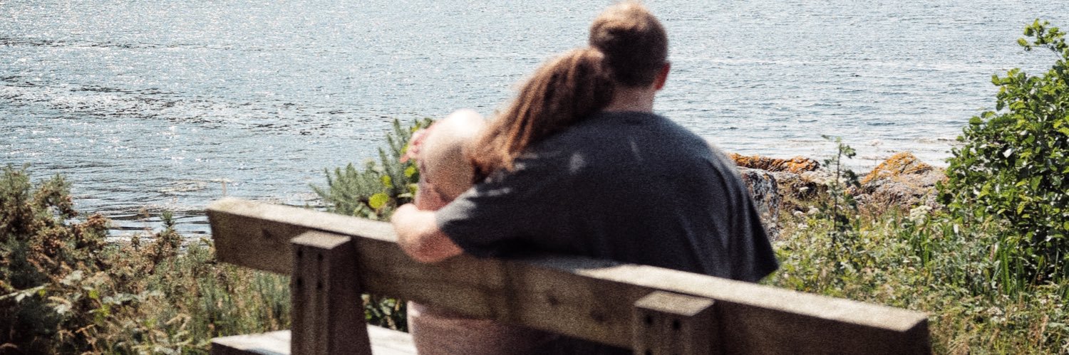 deapoos's profile banner image