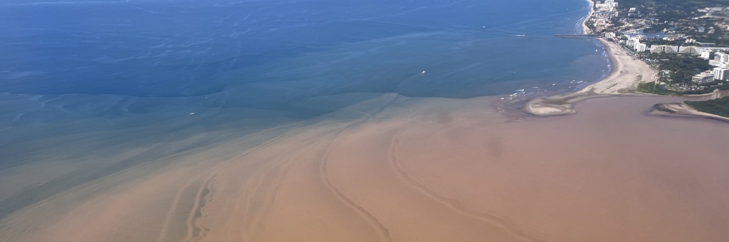silireadame's profile banner image