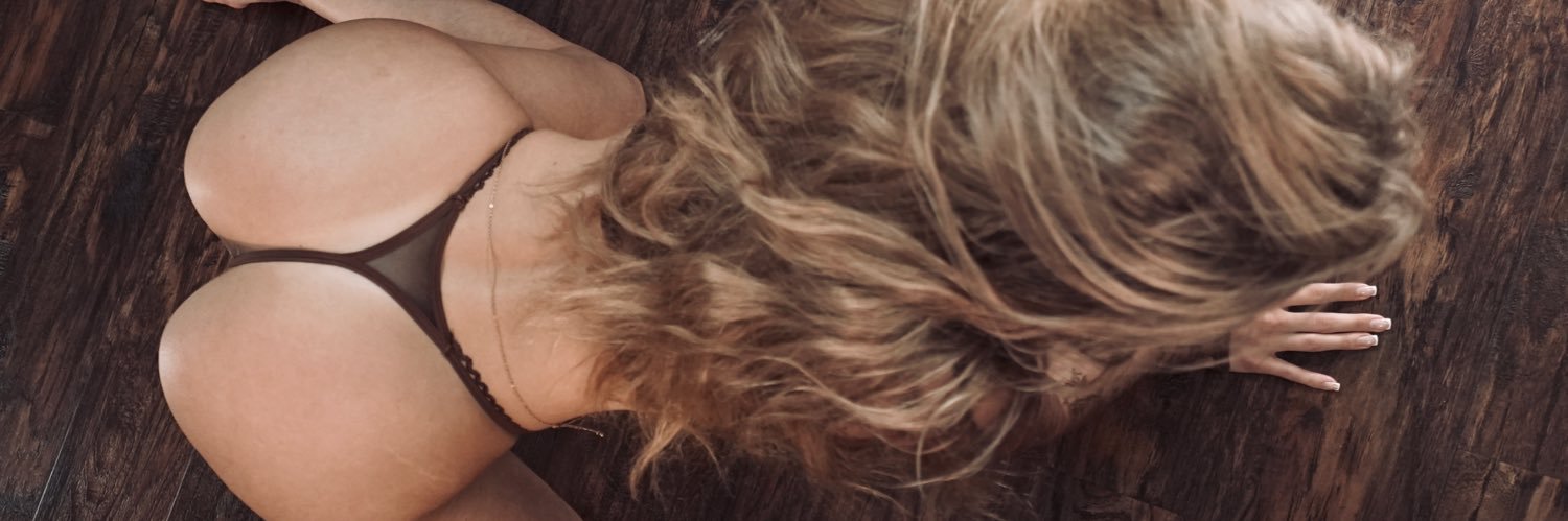 Alina Banana banner