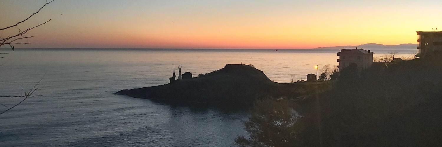 552_Hb's profile banner image