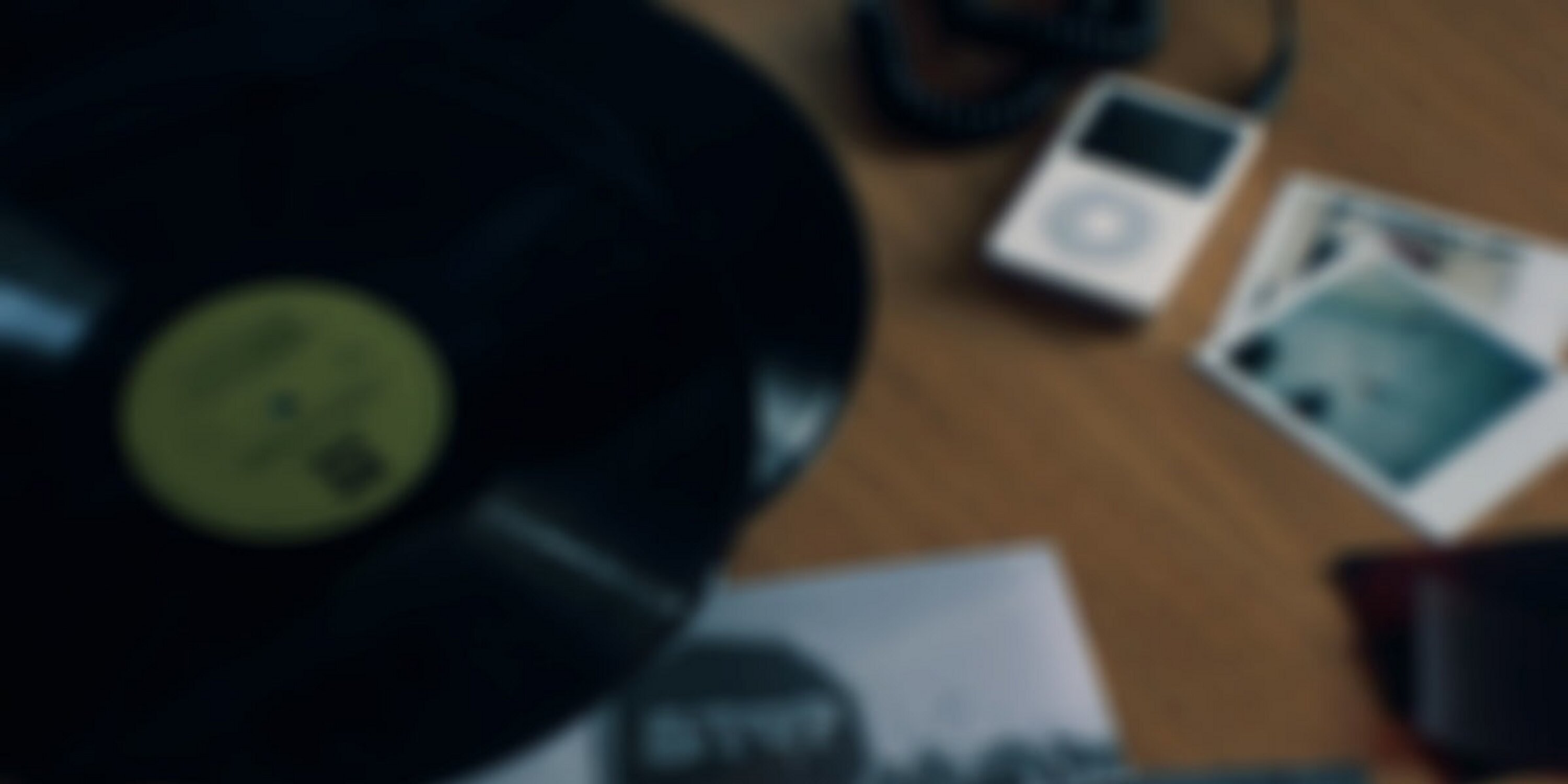 nickovee's profile banner image