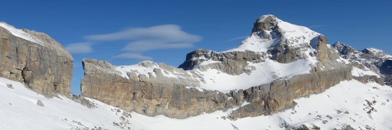 HikePyrenees's profile banner image