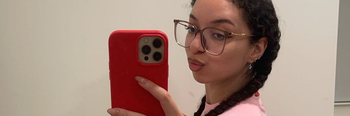 prett_kim's profile banner image