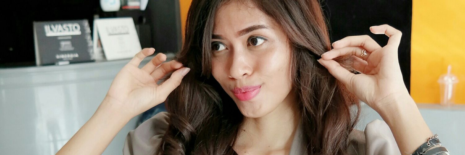 widya_DiYan's profile banner image