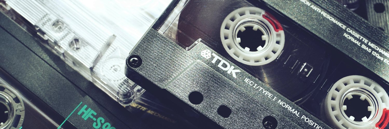 RetroMessenger's profile banner image