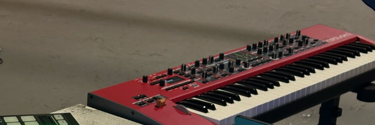 합주실피크도둑 banner